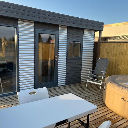 Adorable Tiny House In Reykjavik Villa Exteriör bild